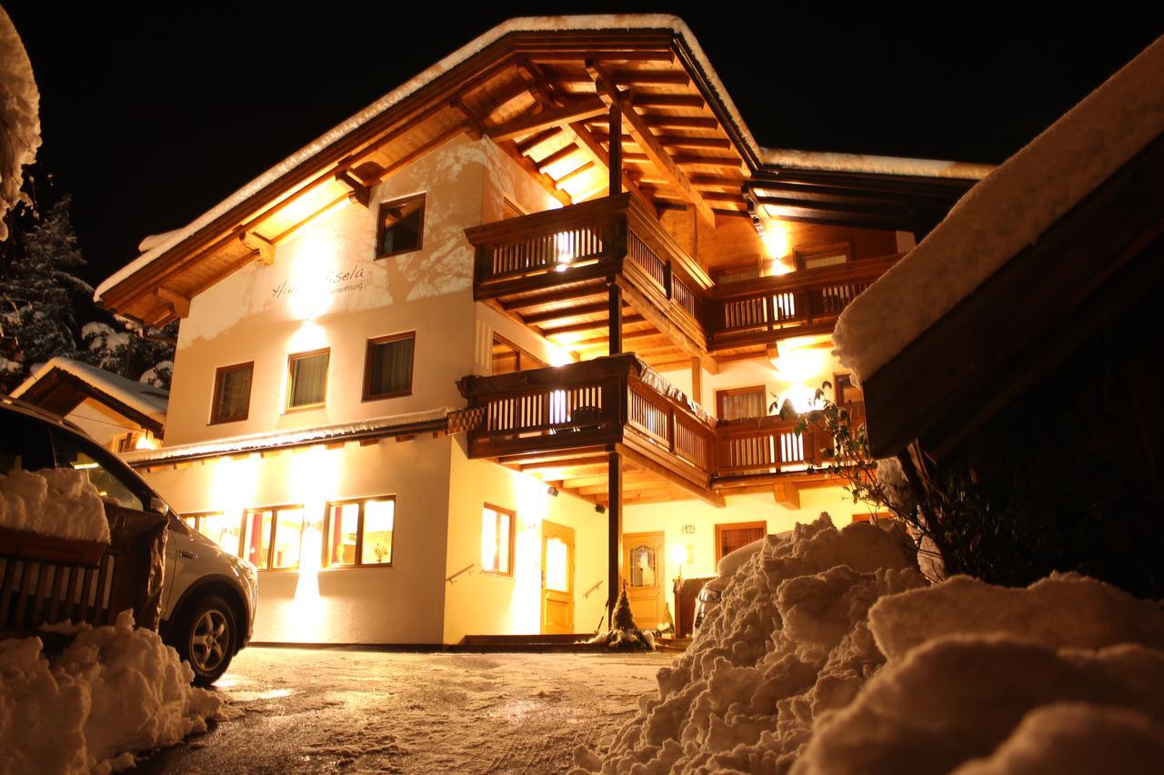 Haus Gisela Hotel เอิทซ์ ภายนอก รูปภาพ